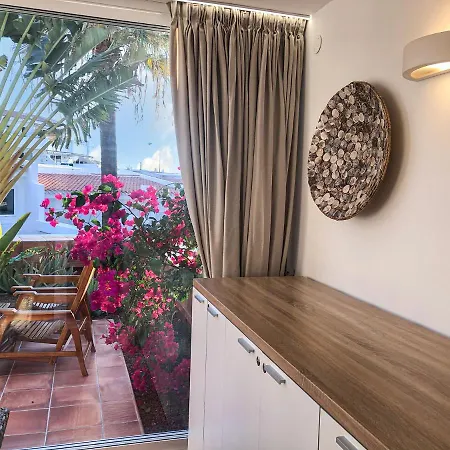 In The Garden شقة *