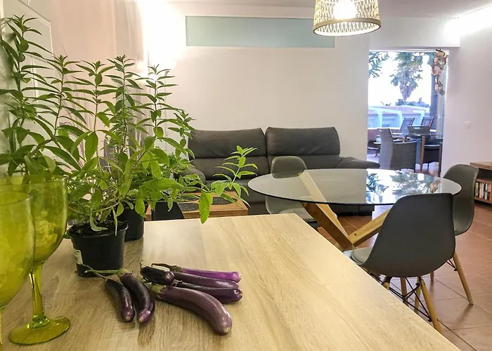 In The Garden アデヘ